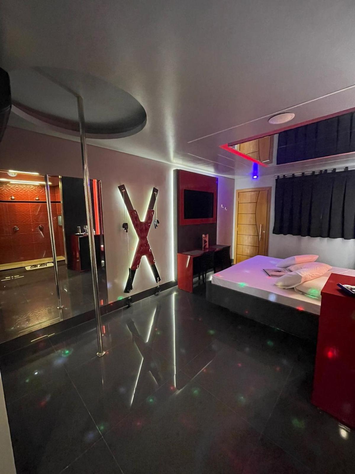 Eros Motel Cuiabá Exteriör bild