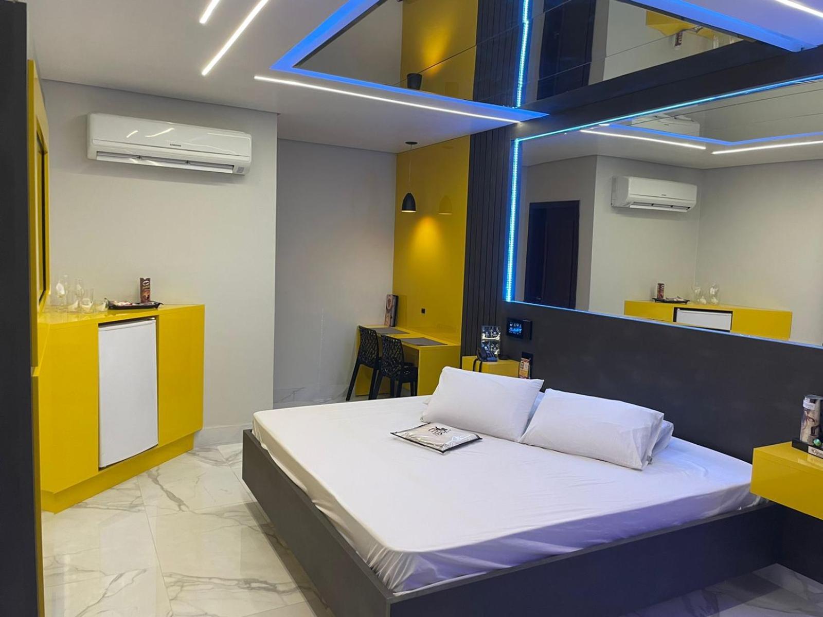 Eros Motel Cuiabá Exteriör bild
